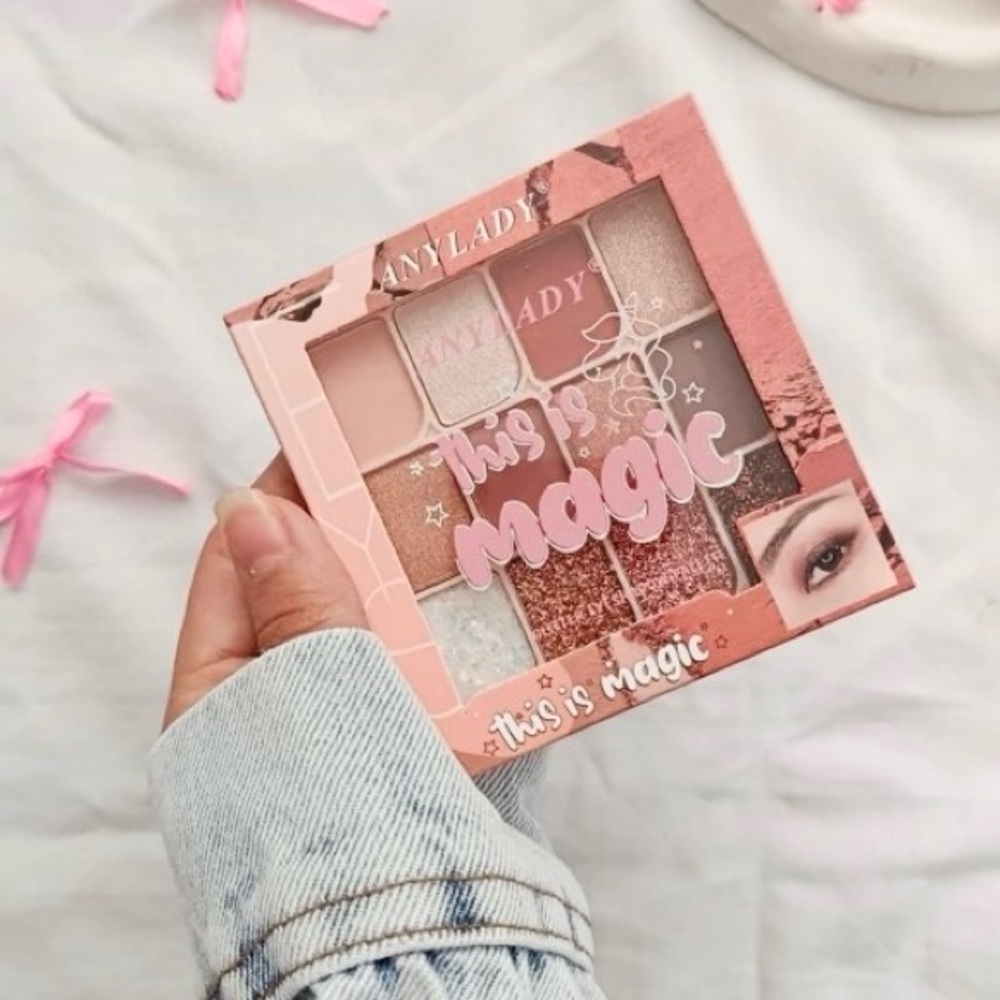ANYLADY “This Is Magic” Glitter Eyeshadow Palette Shimmer Neutral Pink NEW
